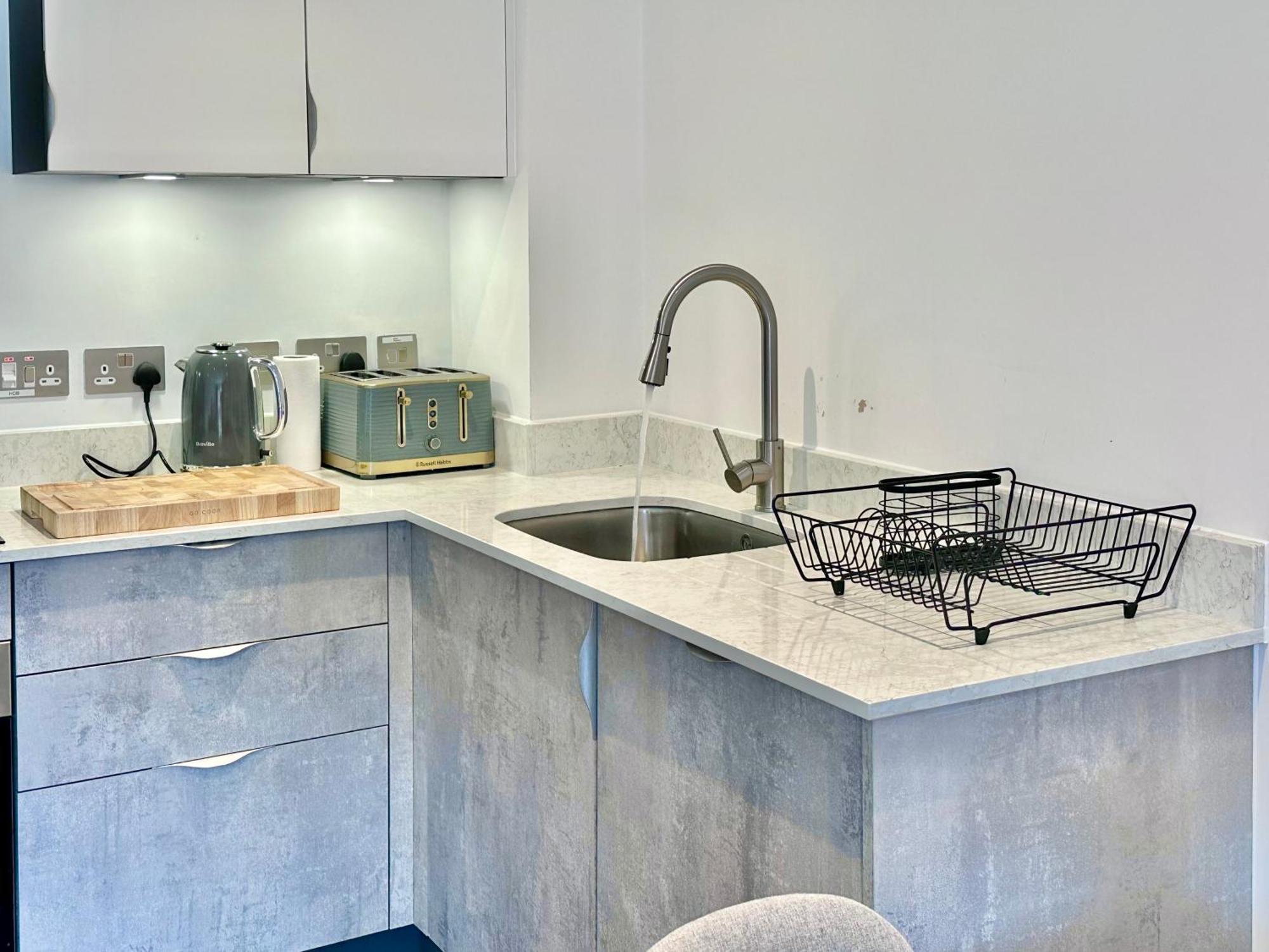 Icona 20 - City Centre Apartment ยอร์ค ภายนอก รูปภาพ